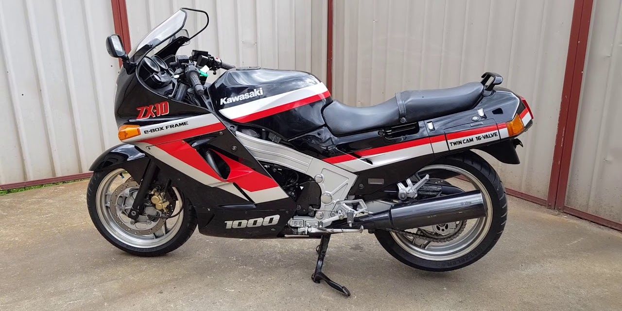 5 Fastest Japanese Motorcycles Of The '90s (And 5 American We'd