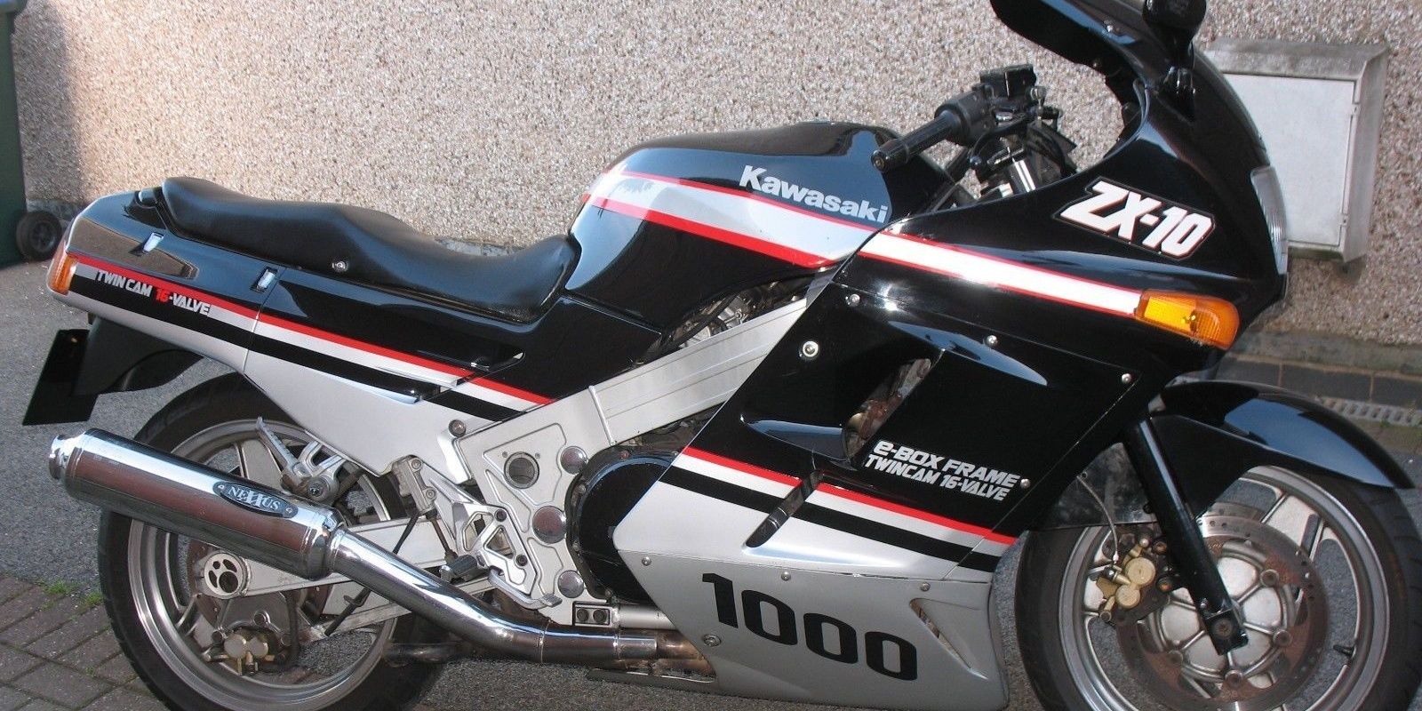 5 Fastest Japanese Motorcycles Of The '90s (And 5 American We'd