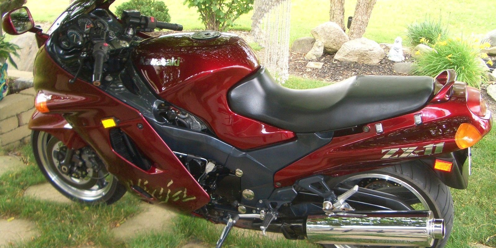 5 Fastest Japanese Motorcycles Of The '90s (And 5 American We'd