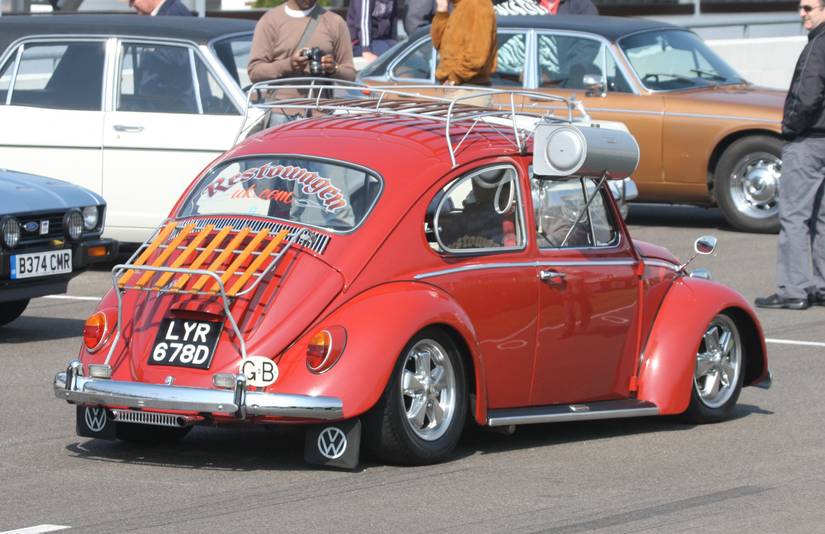 'Air_conditioned'_VW_Beetle_-_Flickr_-_exfordy_(1)