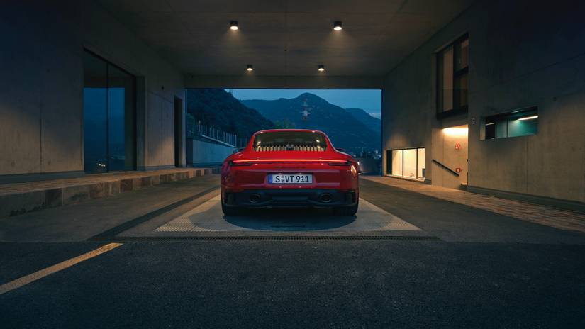 Here's Everything You Need To Know About The New Porsche 911 GTS