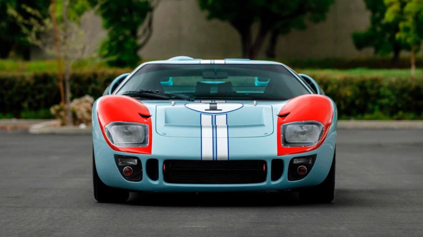 Miniature Bizarre BZ329 - Ford GT40 N°10 Essais Le Mans 1964 - 1/43