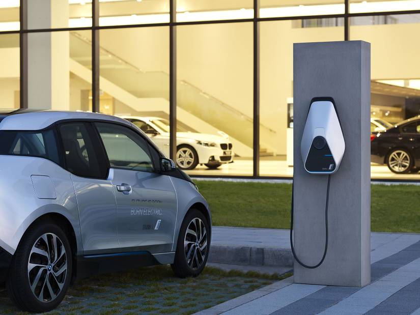 10 Ways EVs Remain Inferior To Traditional Cars