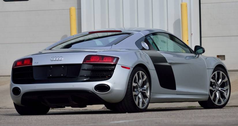 10 Movie Cars That Totally Stole The Show