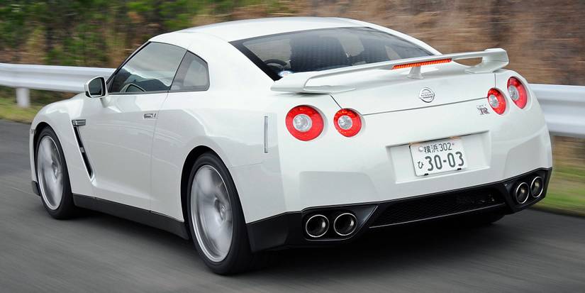 Car R35 Old 5 Amazing Cars To Come Out Of The 2000s (5 That Are Best Left Forgotten)
