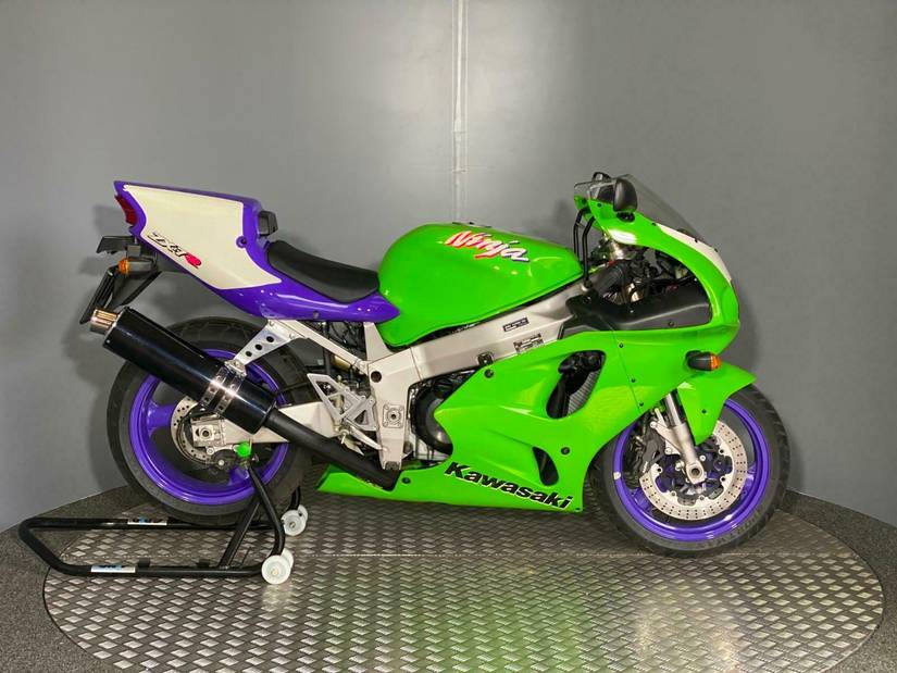 10 Things You Need To Know Before Buying A Kawasaki ZX-7R