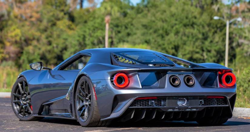 10 American Cars That Can Actually Go Around A Track