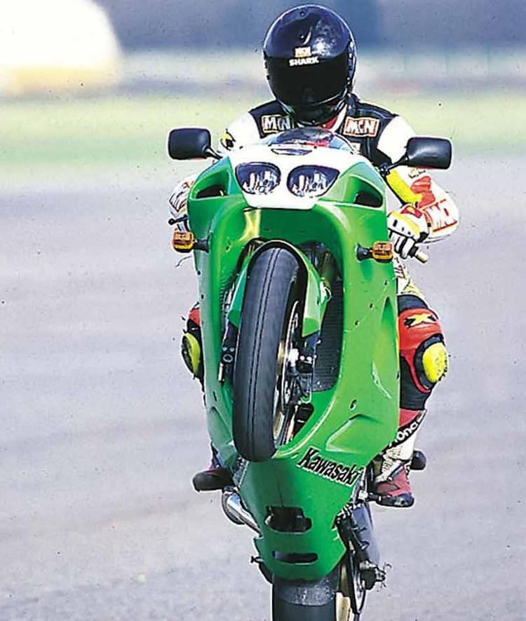 10 Things You Need To Know Before Buying A Kawasaki ZX-7R