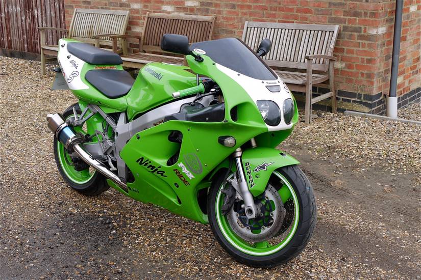 ／7 10 Things You Need To Know Before Buying A Kawasaki ZX-7R