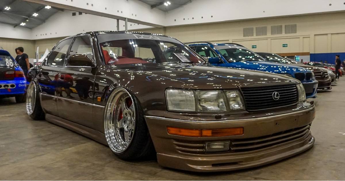 Here's Why The Lexus LS400 Is A Great Drift Platform