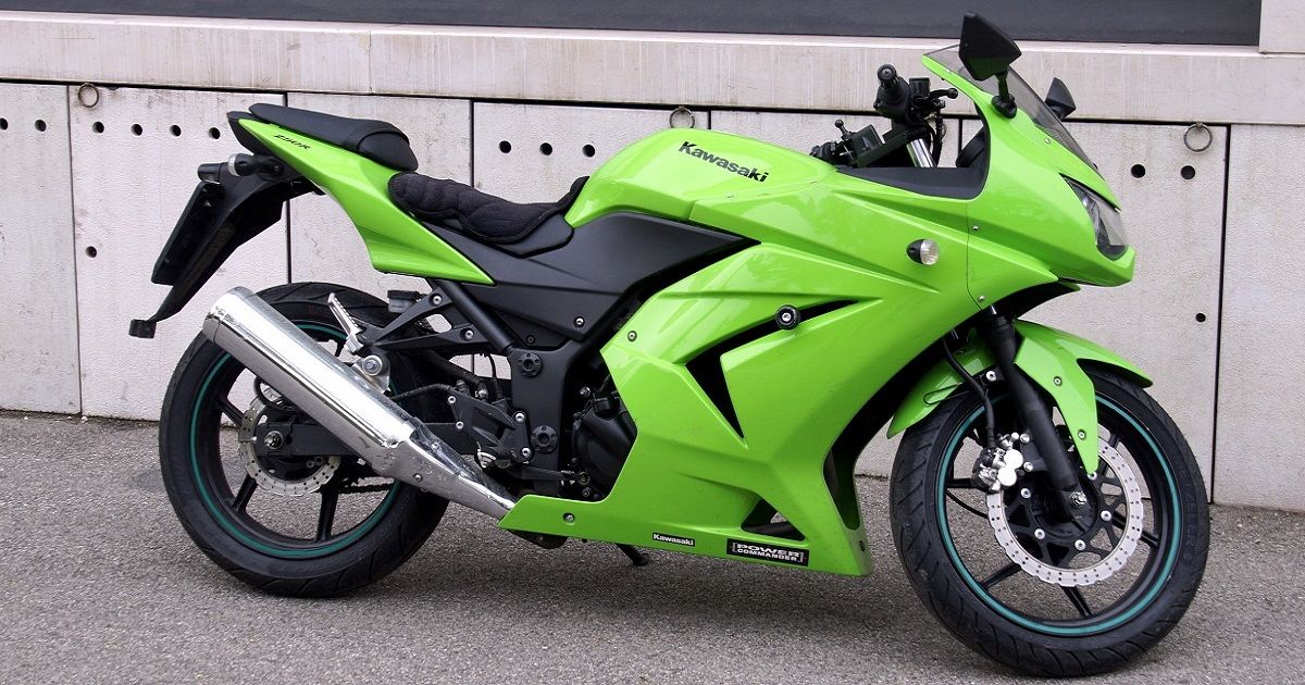 Here's What Makes The Kawasaki Ninja 250R A Great Beginner Bike