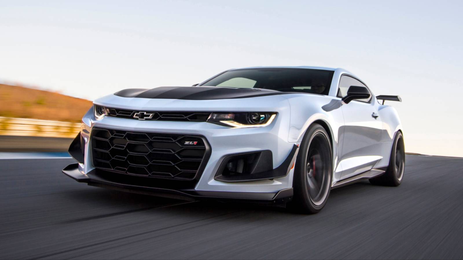 10 Best Muscle Cars For Racing Enthusiasts