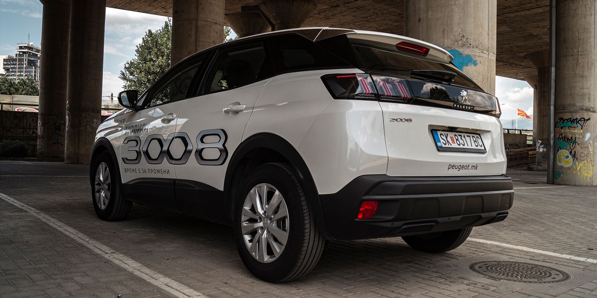 ito Peugeot 3008 Hybrid4 Photo 8 9101