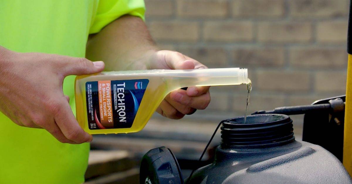 Here's How A Techron Fuel System Cleaner Works