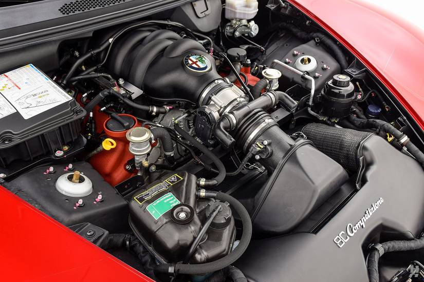 5 Reasons Why The Alfa Romeo 8C Was Awesome (5 Reasons Why We'd Never ...