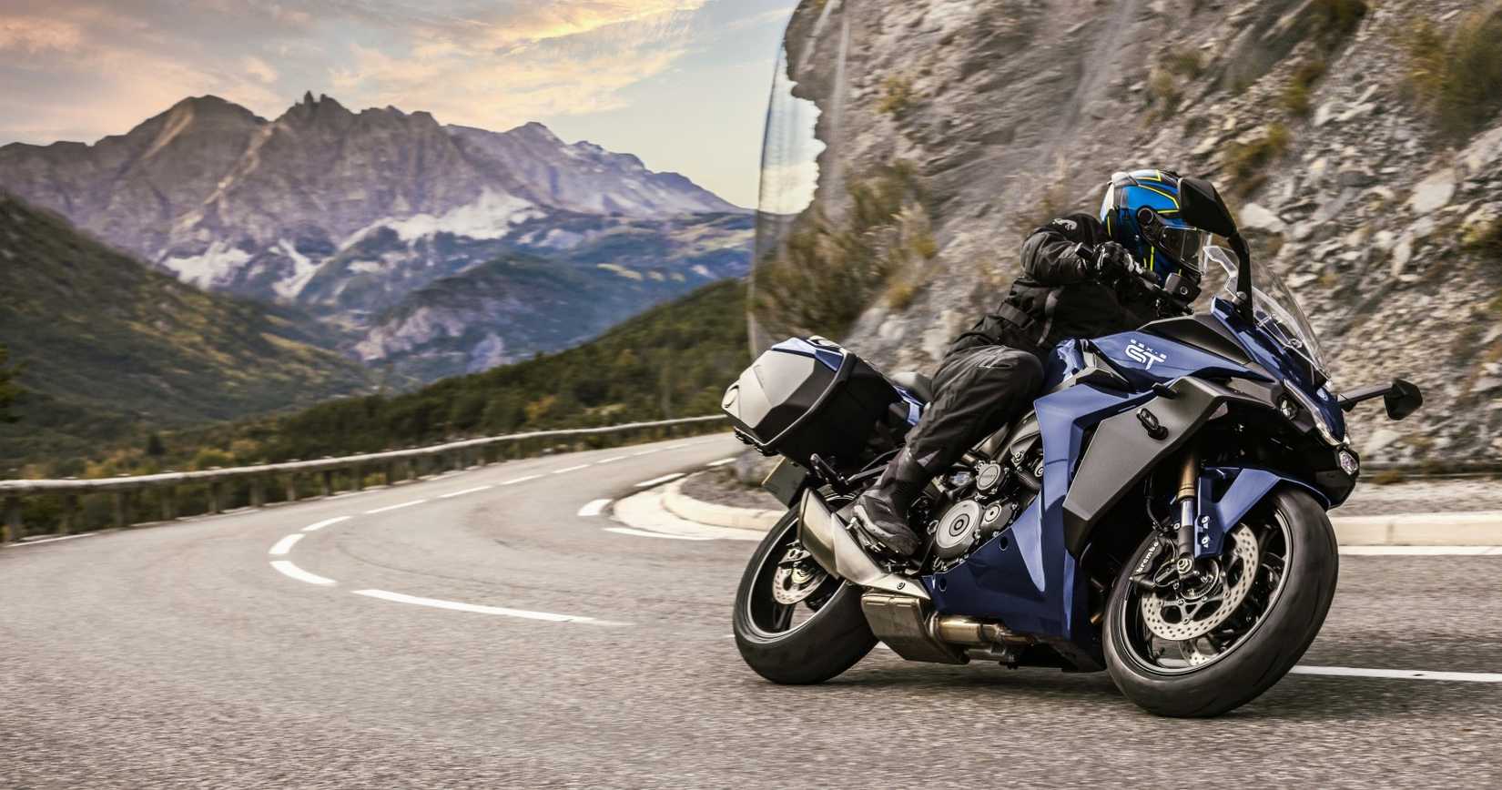 2022 Suzuki GSX-S1000GT+