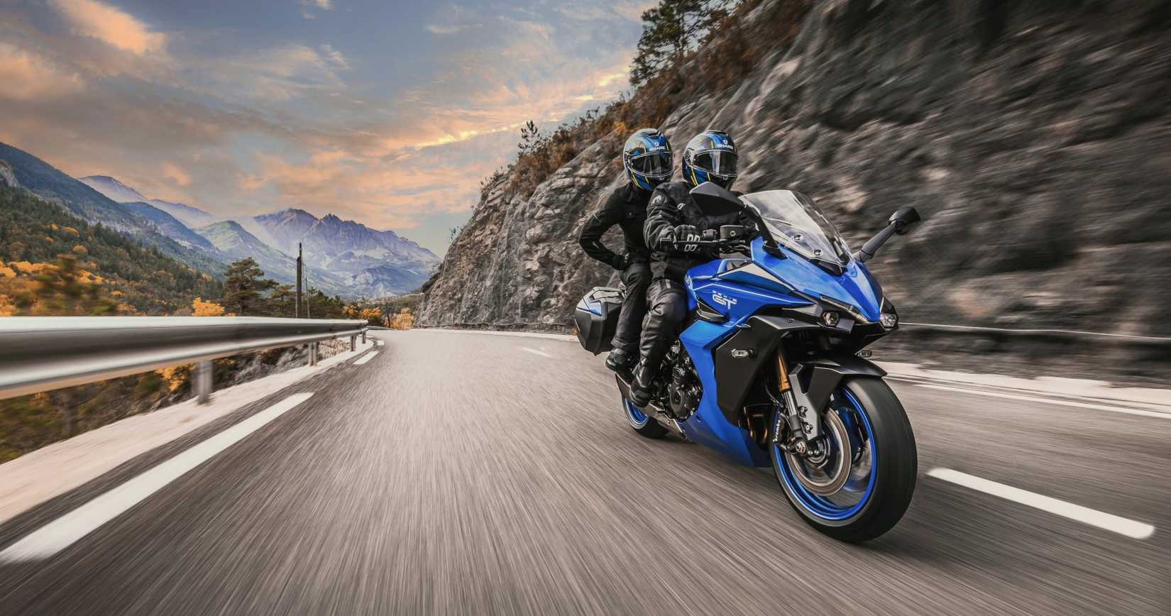 2022 Suzuki GSX-S1000GT+