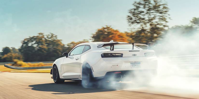 10 Reasons Why Every Gearhead Should Drive The Camaro ZL1 1LE