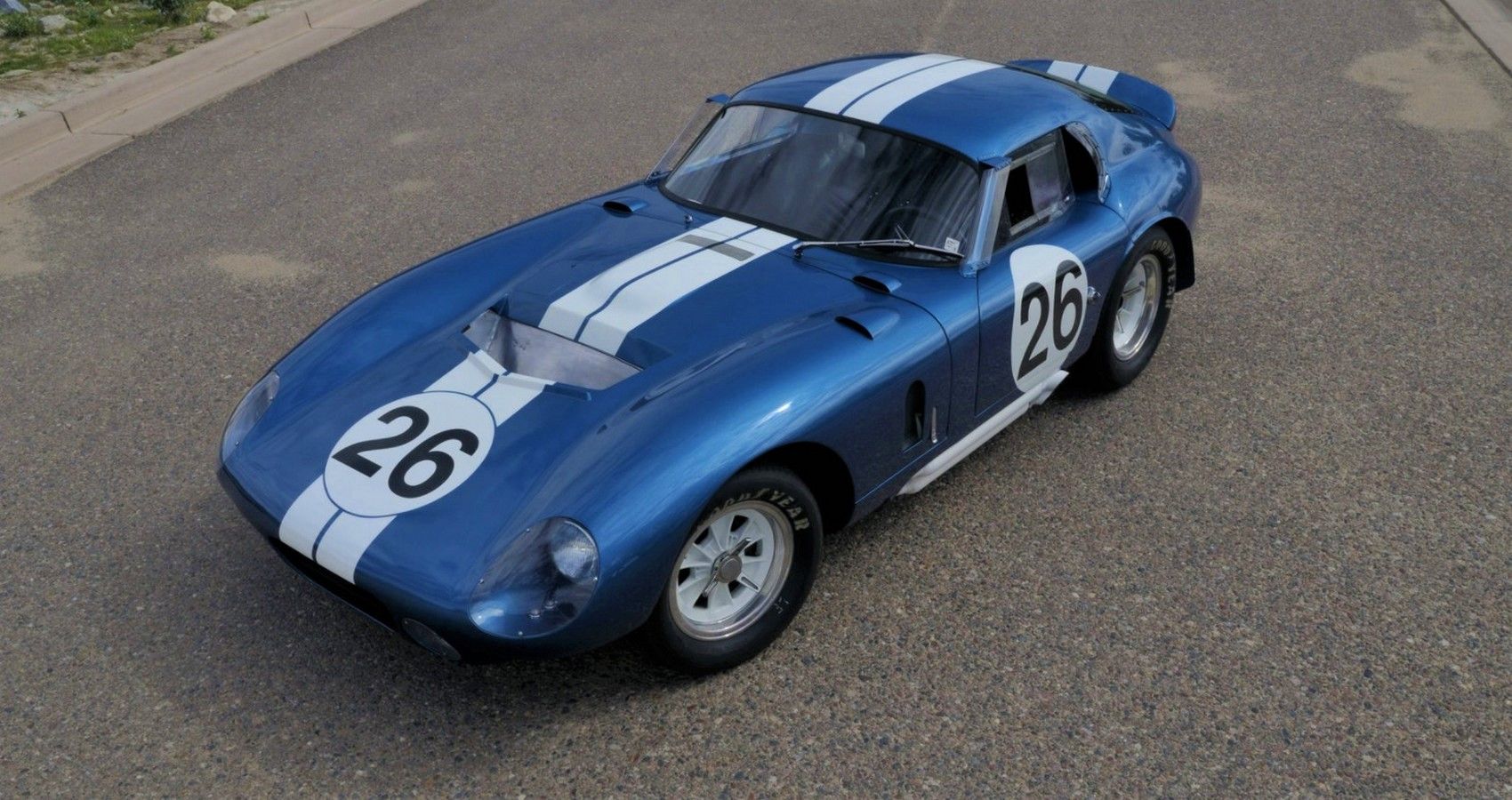 Shelby-Daytona-Coupe---Front-