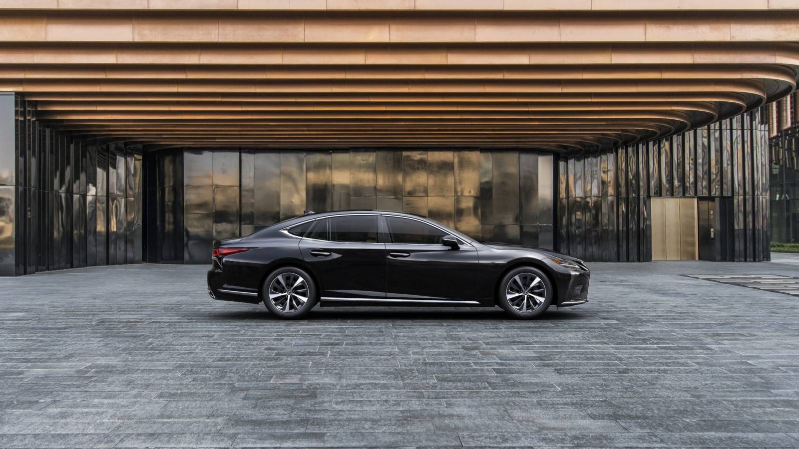 Best Lexus Models To Buy Used (2 We'd Stay Away From)