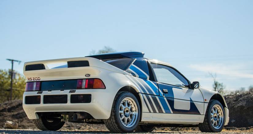These Are The Most Legendary Supercars From The 1980s