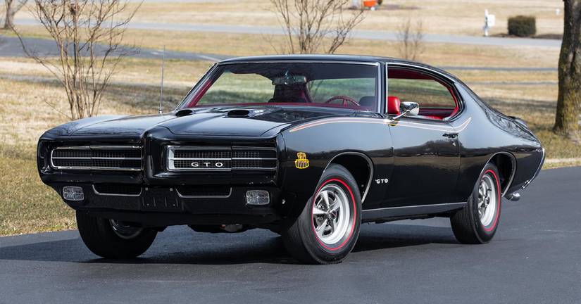 10 Legendary Muscle Cars Bruce Wayne Should Consider For The Batmobile