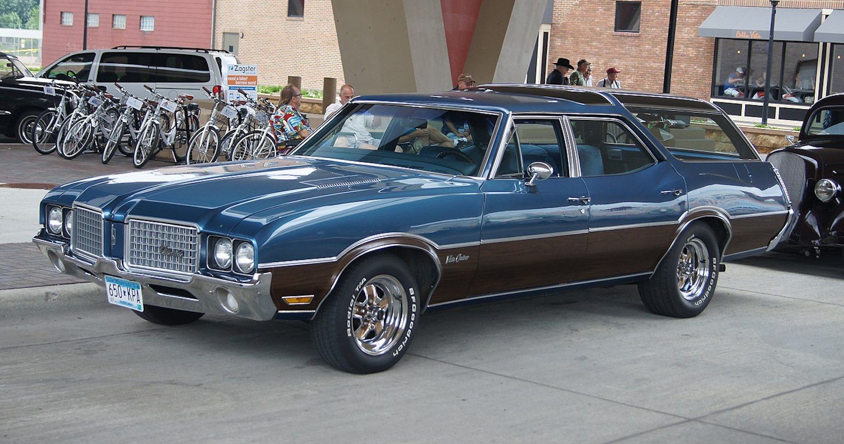 1972 Olds Vista Cruiser Is a Wagon With a View - Motors Blog