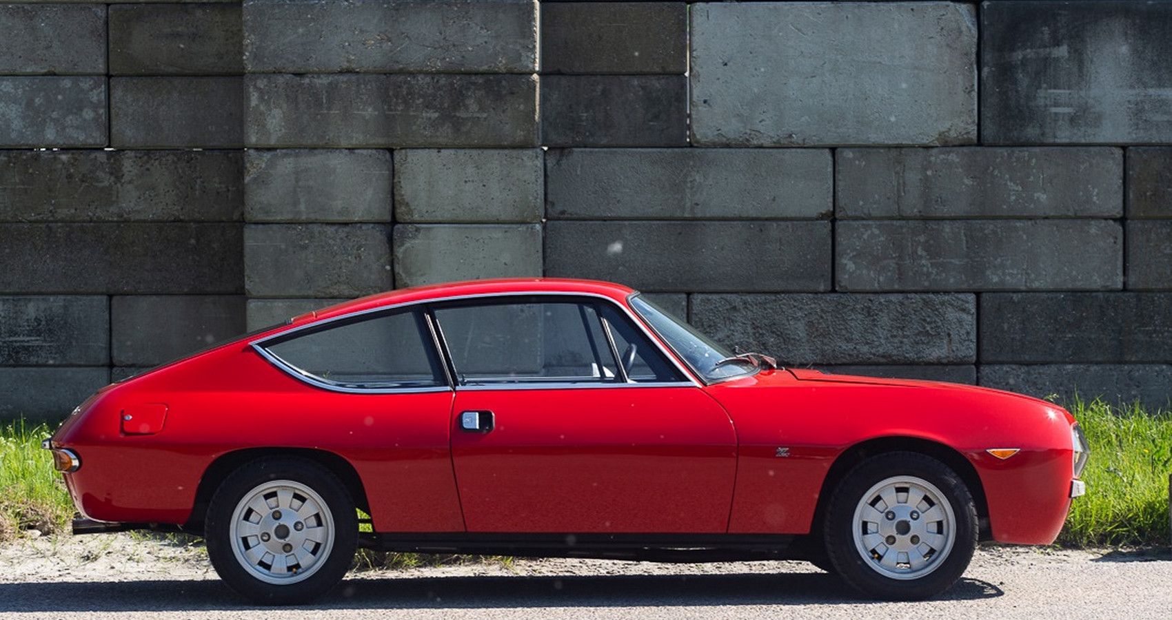 10 Reasons Why We Love The Lancia Fulvia Sport Zagato