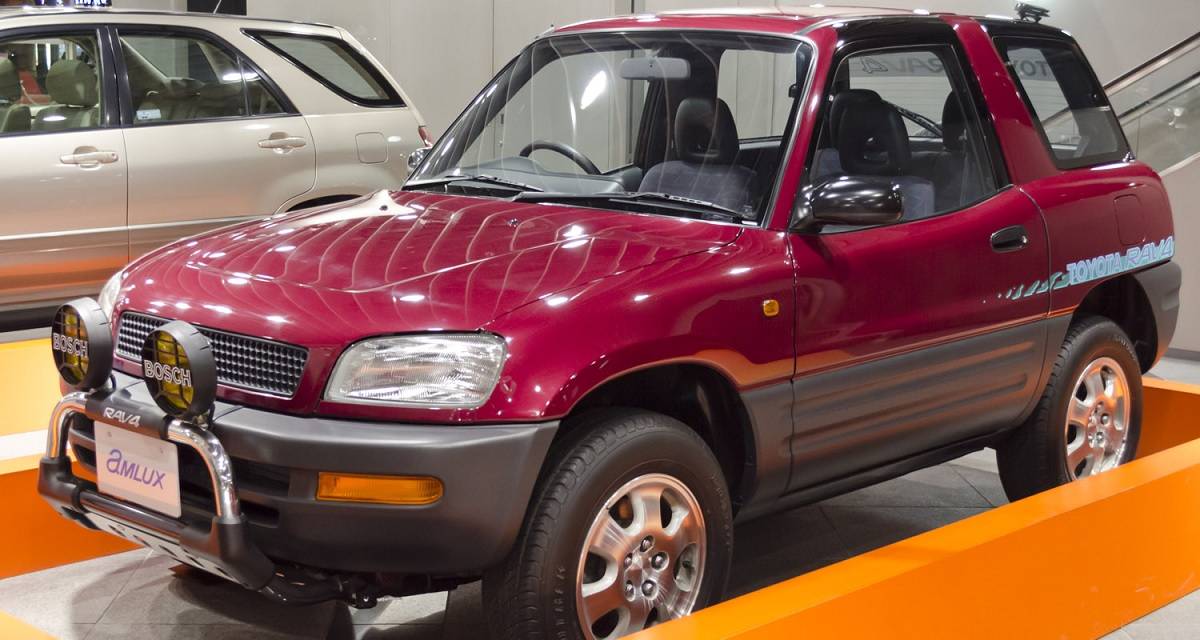 Here's What The 1994 Toyota RAV4 Costs Today