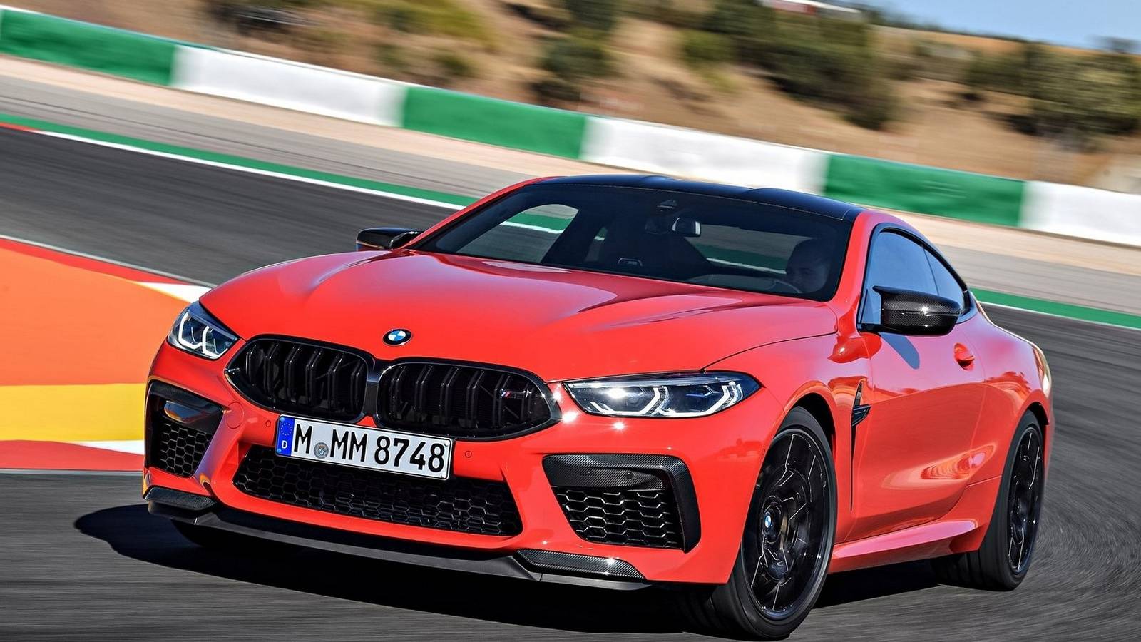 Here Are The Coolest Features Of The New BMW M8 Coupe
