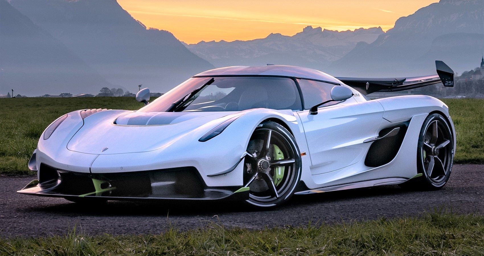 Koenigsegg Jesko - Frente