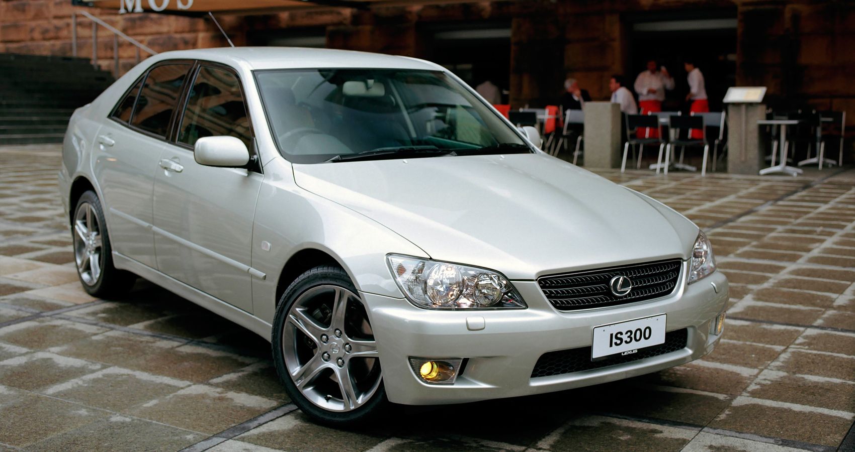 Lexus IS300 XE10: Costs, Facts, And Figures