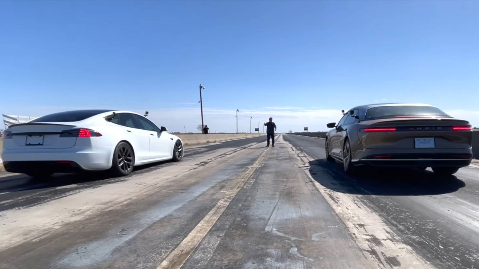 EV Drag Race Between Lucid Air Dream Edition And Tesla Model S Plaid Is ...