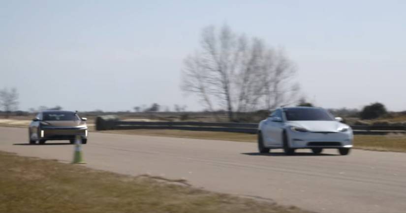 EV Drag Race Between Lucid Air Dream Edition And Tesla Model S Plaid Is ...