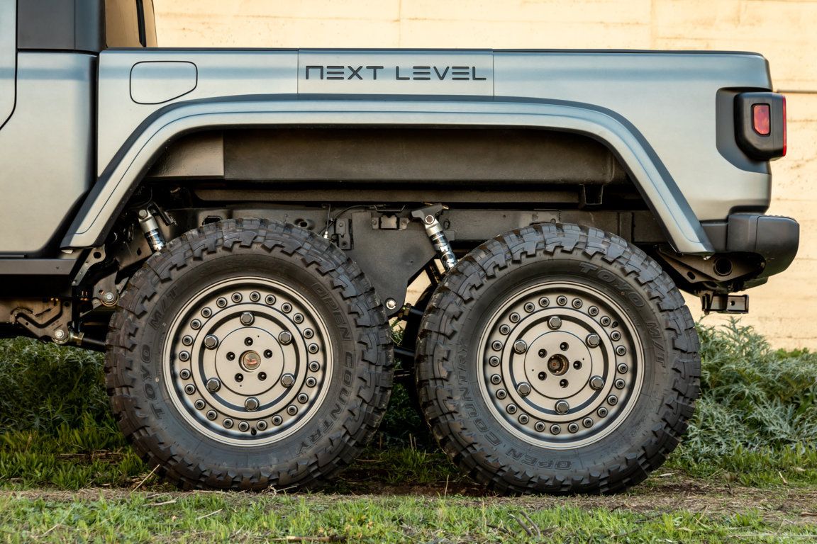Everything You Should Know About The Jeep Gladiator 6x6