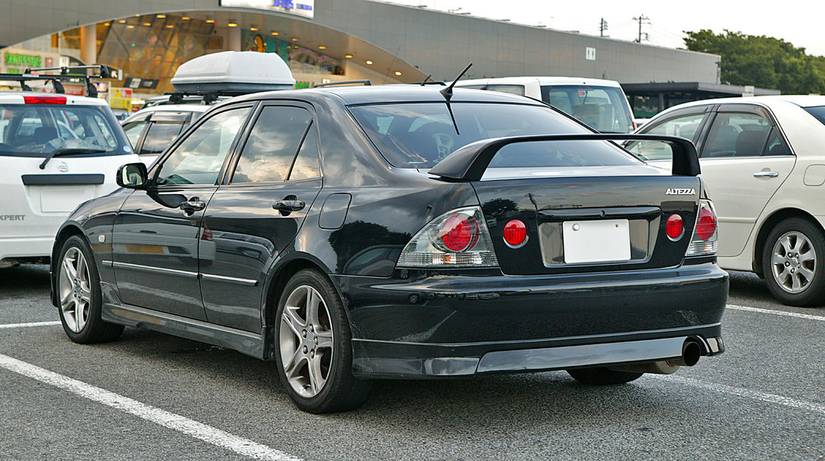 Here's What We Love About The Toyota Altezza RS200