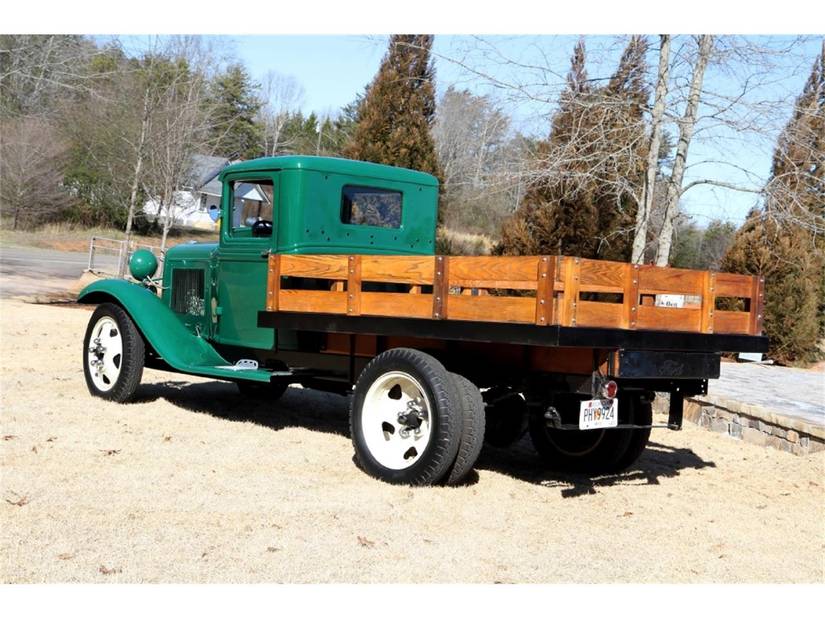 Here's Why Everyone Should Own A Pickup Truck
