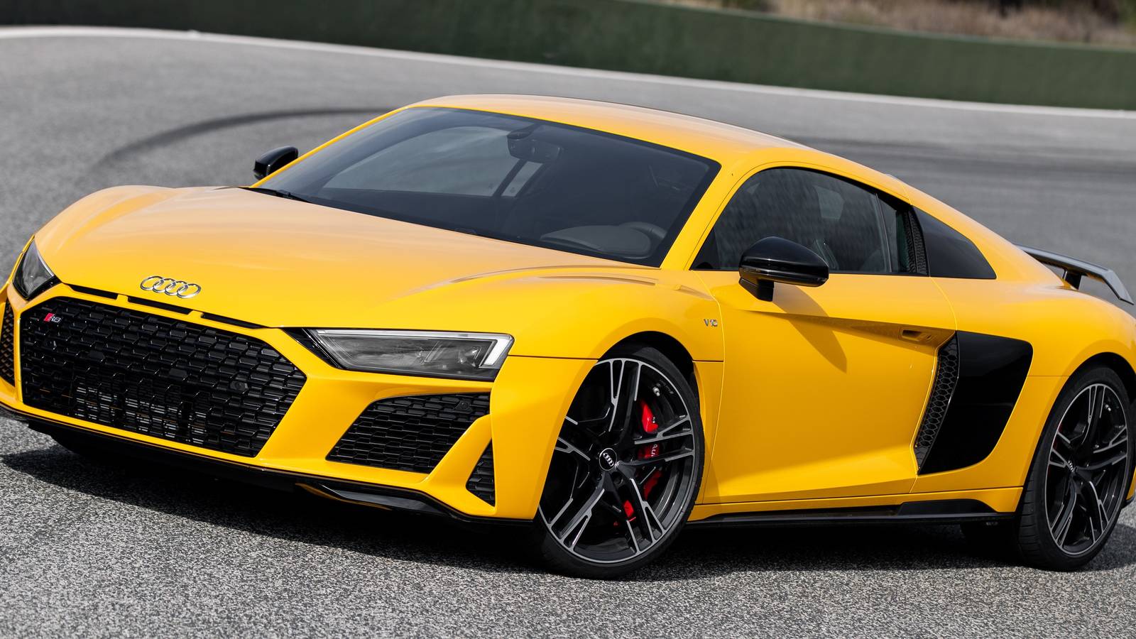 Here's How The 2022 Audi R8 Stacks Up Against The Competition