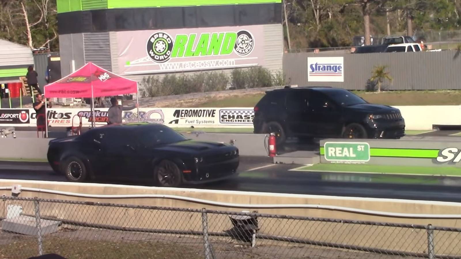 Jeep Trackhawk Vs Dodge Hellcat Drag Race: More Evenly Matched Than ...