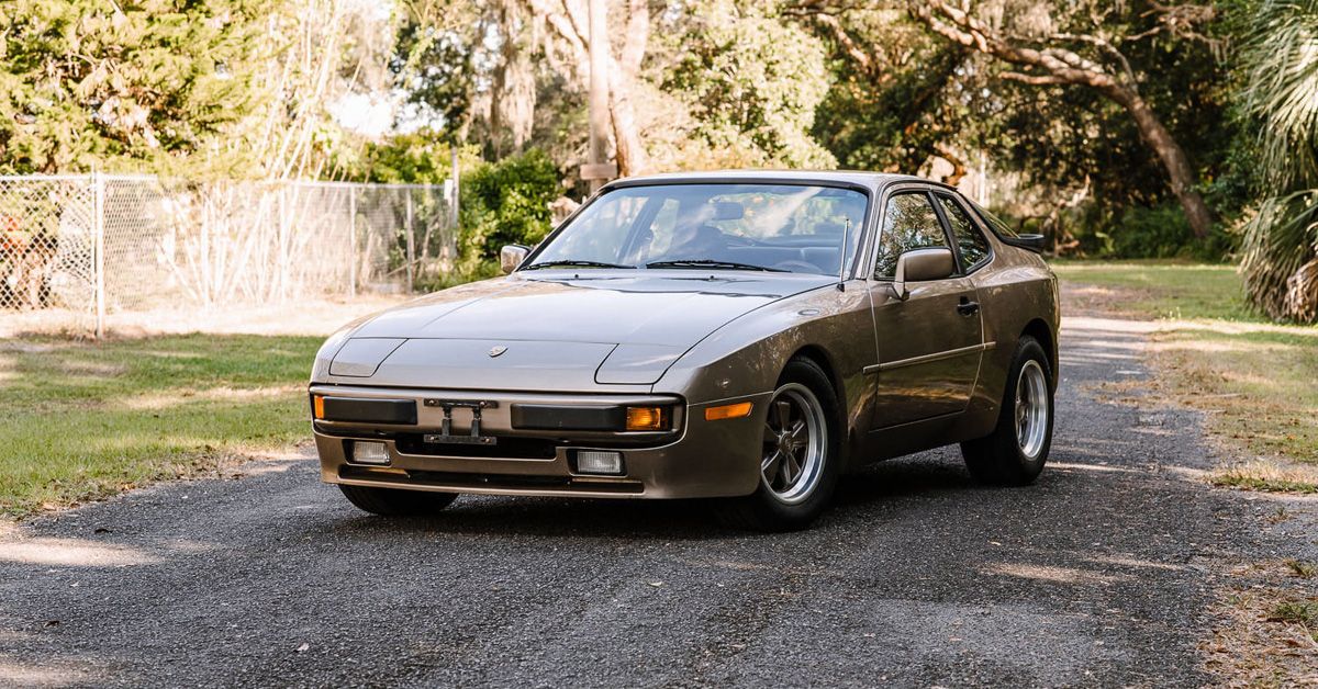 ★LOVE★ 8 Reasons Why We Love The Porsche 944 (2 Reasons Why We'd Never