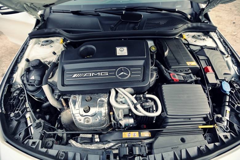 These Four-Cylinder Engines Make More Power Than A V8