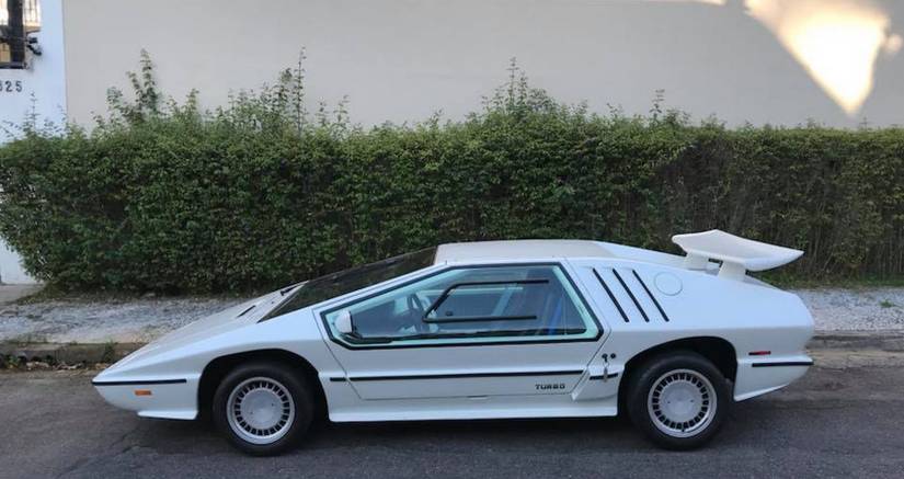 10 Horrible Supercars No One Should Buy