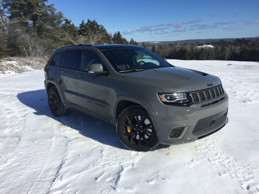 10 Reasons Why The Jeep Grand Cherokee Trackhawk Is Awesome