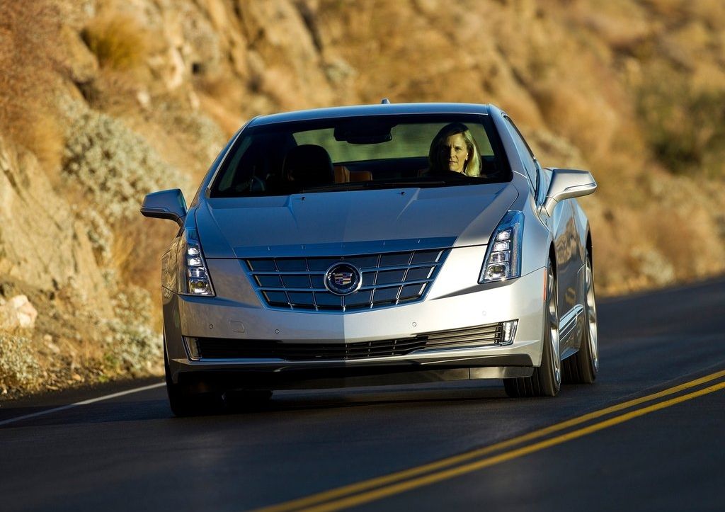 Front view of the 2014 Cadillac ELR