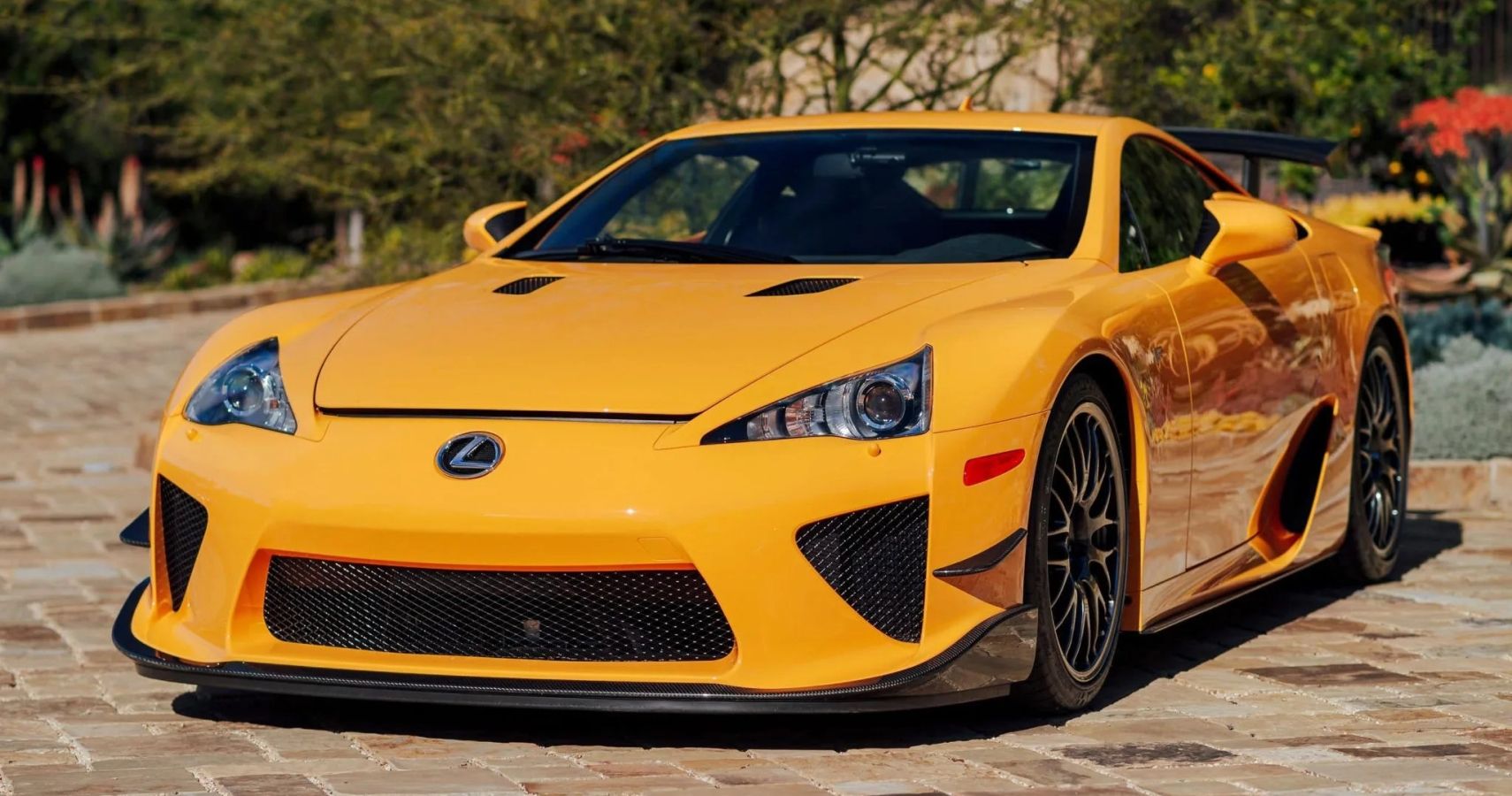 MARK43 レクサス LFA (LEXUS LFA) 10 Reasons Why The Lexus LFA Is Worth Every Penny