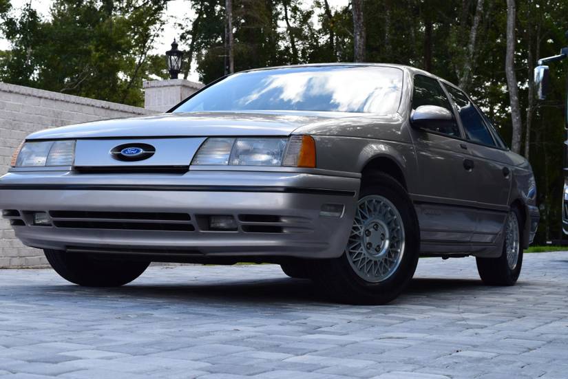 10 Things Gearheads Forgot About The Ford Taurus SHO