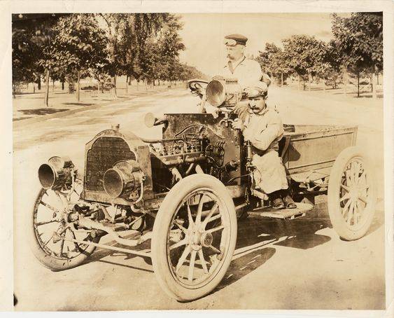 Automotive Pioneers: A Detailed Look At The 1904 Packard Model L