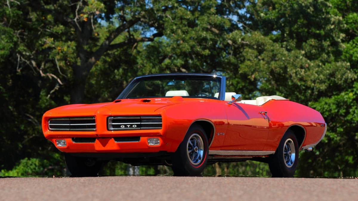 The 23 Most Iconic Classic Cars Of The 1960s