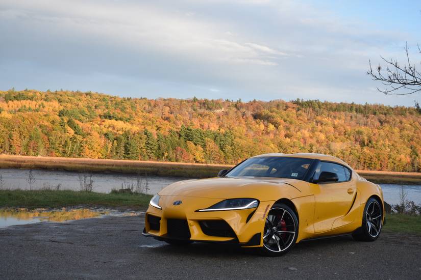 10 Everyday Cars That Are Perfect For Long Distance Driving