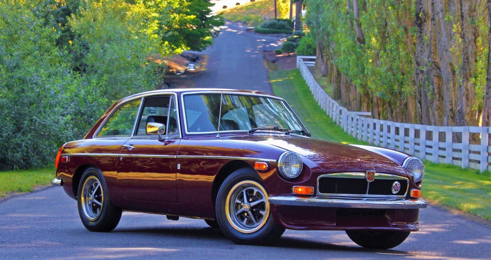 MGB GT Coupe - Front